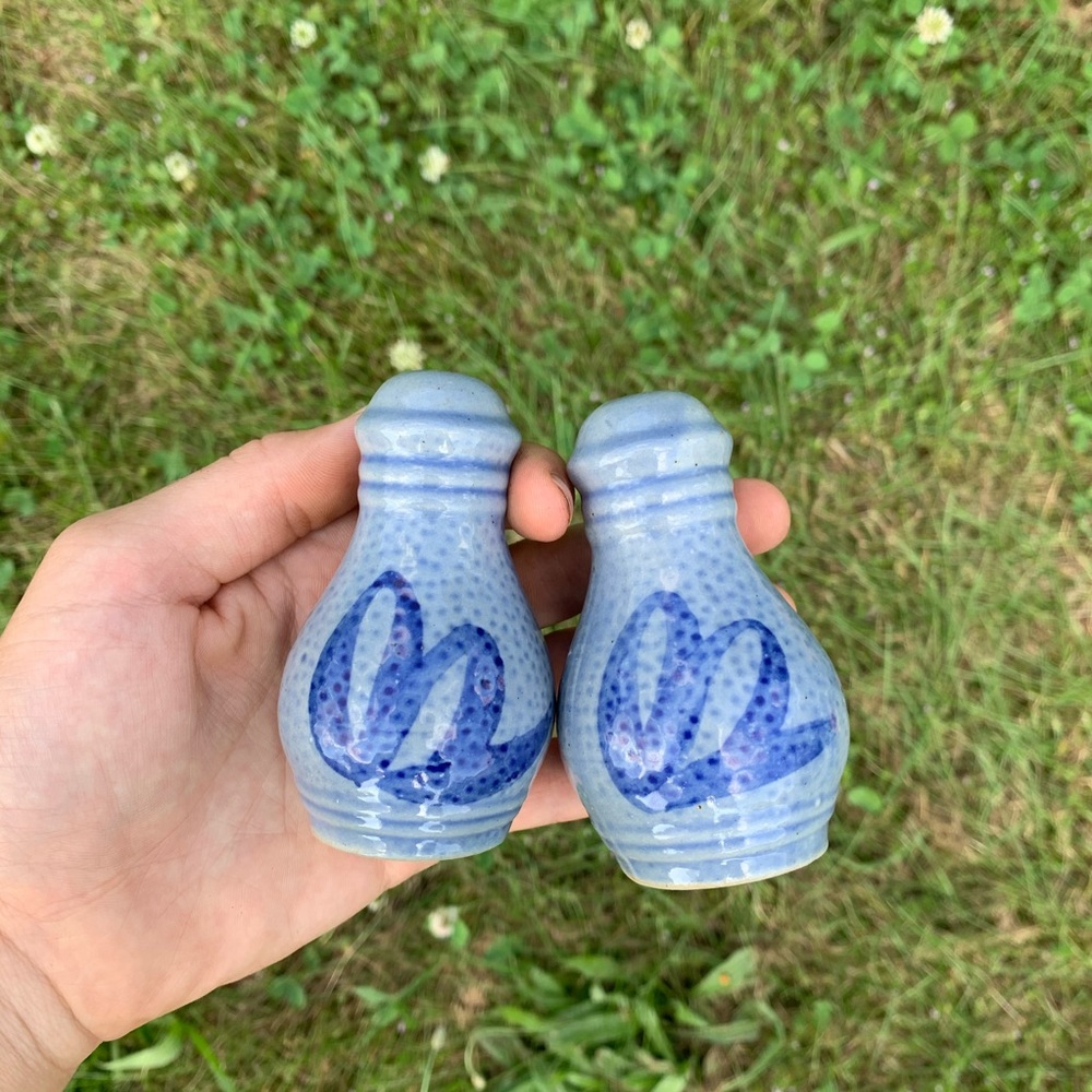 Set of 2 vintage blue salt and pepper shakers